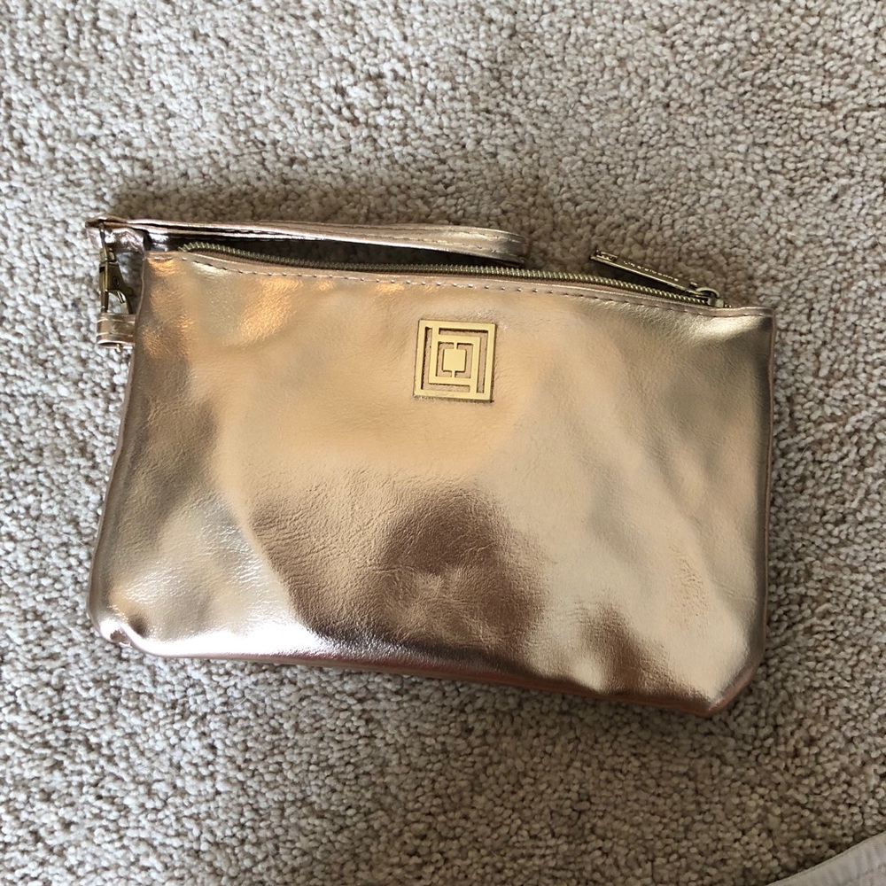 Rose Gold Charging Clutch